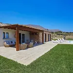 Del Borgo Con Piscina E Jacuzzi