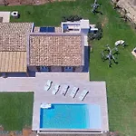 Del Borgo Con Piscina E Jacuzzi *