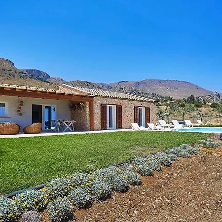 Del Borgo Con Piscina E Jacuzzi Villa Scopello (Sicily)