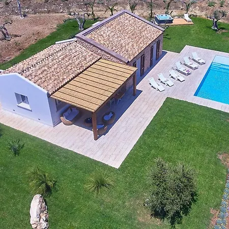 Del Borgo Con Piscina E Jacuzzi Villa Scopello (Sicily)