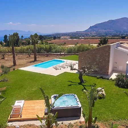 Del Borgo Con Piscina E Jacuzzi
