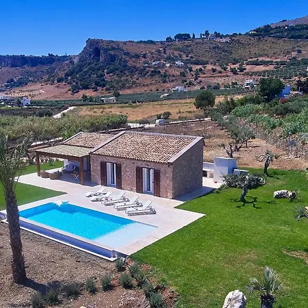 Del Borgo Con Piscina E Jacuzzi
