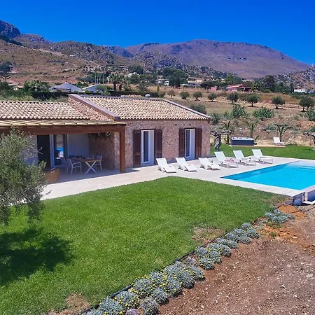 Del Borgo Con Piscina E Jacuzzi Villa Scopello (Sicily)