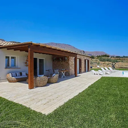 Del Borgo Con Piscina E Jacuzzi