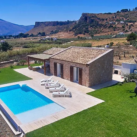 Del Borgo Con Piscina E Jacuzzi Villa Scopello (Sicily)