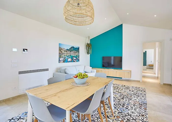 Del Borgo Con Piscina E Jacuzzi *